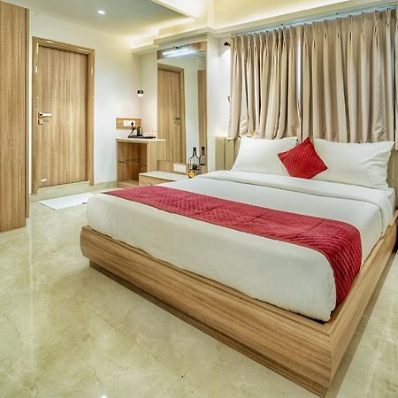 סוראט Hotel The Grand Murli מראה חיצוני תמונה