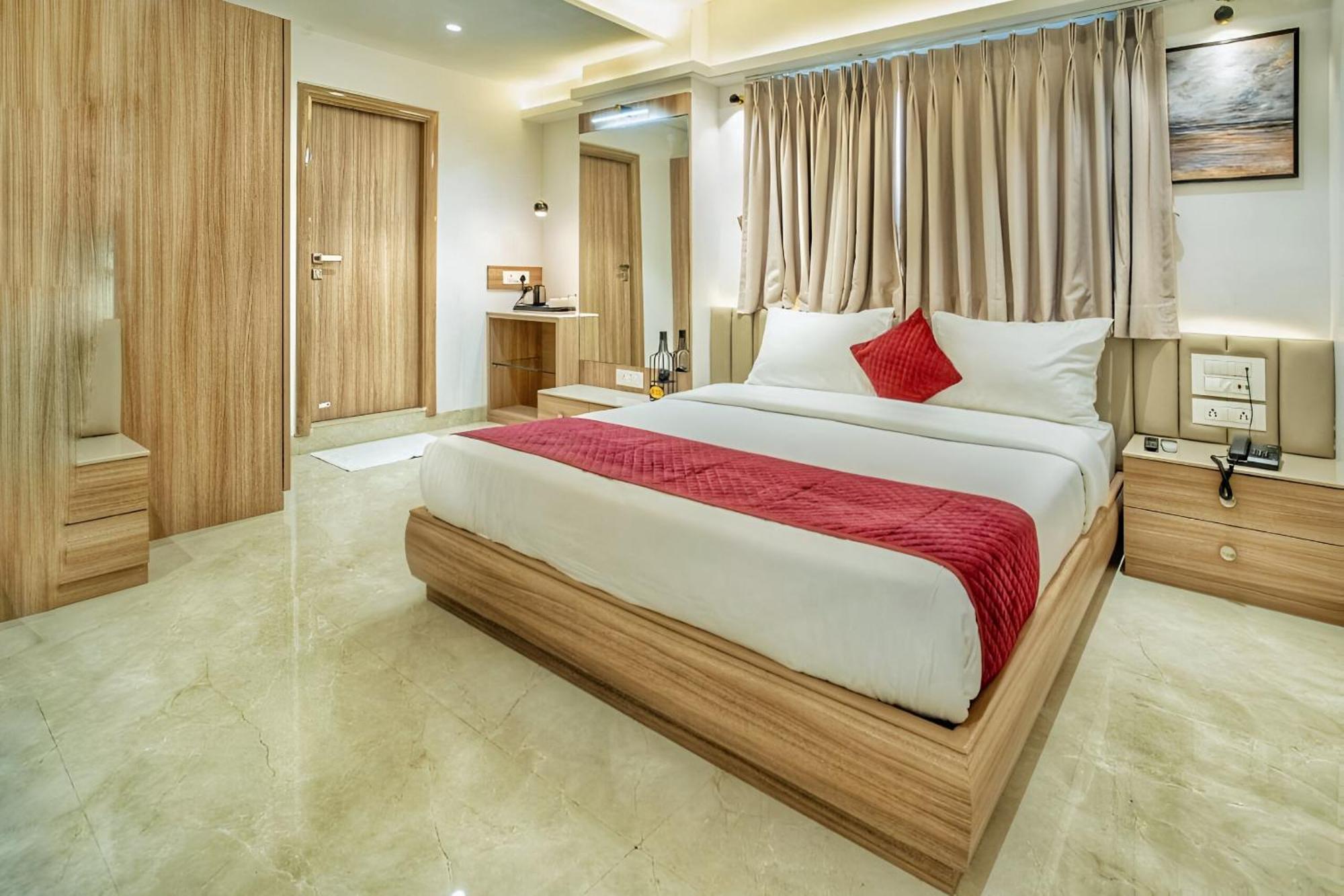 סוראט Hotel The Grand Murli מראה חיצוני תמונה